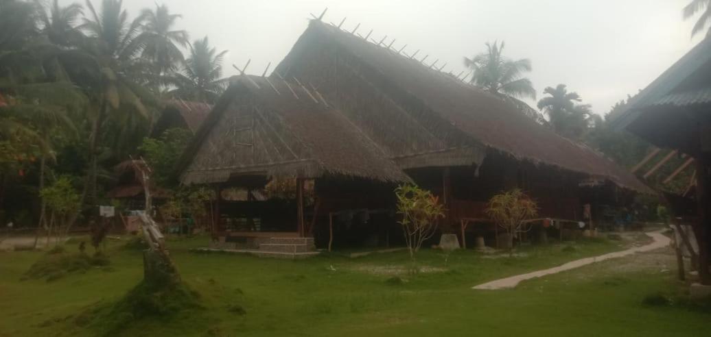 Mentawai Ebay Playground Surfcamp Villa Masokut Exteriör bild