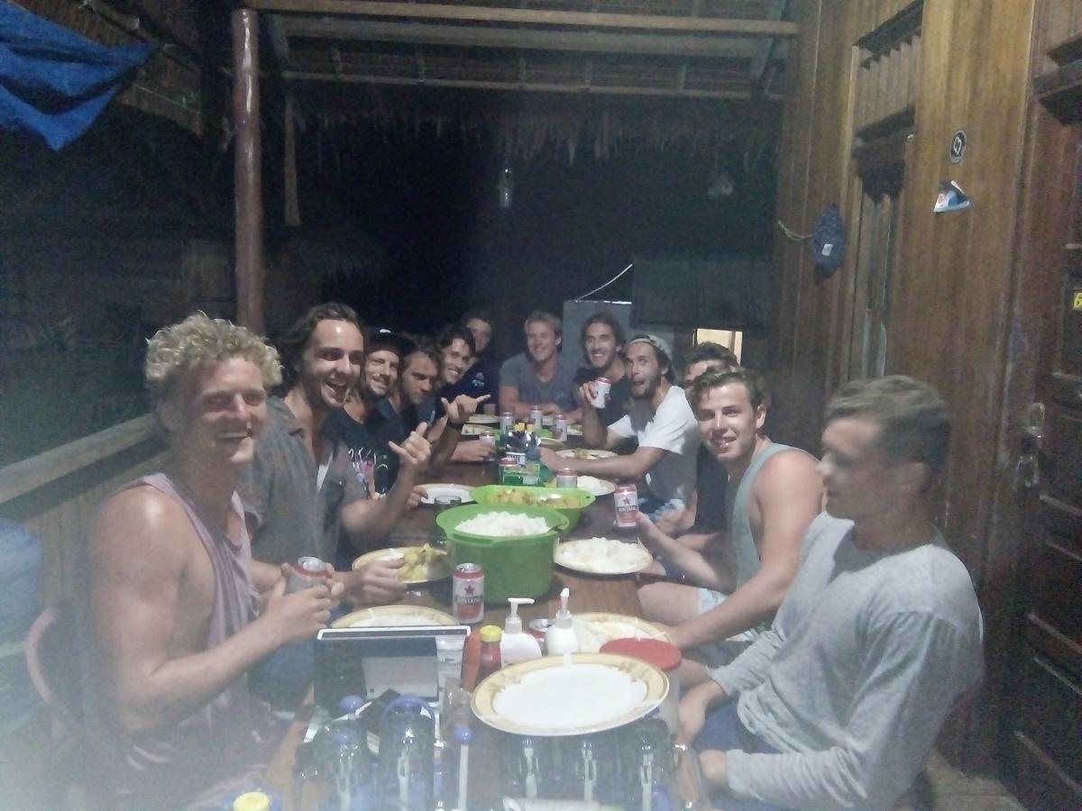Mentawai Ebay Playground Surfcamp Villa Masokut Exteriör bild